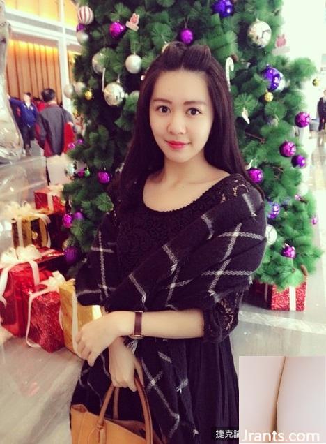 Nữ tiếp viên ~ Elly Tseng ~ Một đôi chân thon dài + bikini gợi cảm và nóng bỏng (24P) - Ảnh 23