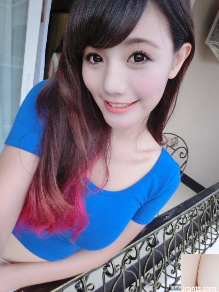 Người yêu gợi cảm 34D ~ Chen Wei ~ selfie bộ ngực căng tròn trong bộ bikini màu xanh (37P) - Ảnh 32