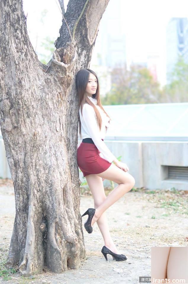 Xiaoxue (Lv Xueyun)~ Đôi chân trắng nõn gợi cảm, thon thả và nguy hiểm, ánh xuân thật quyến rũ (29P) - Ảnh 13