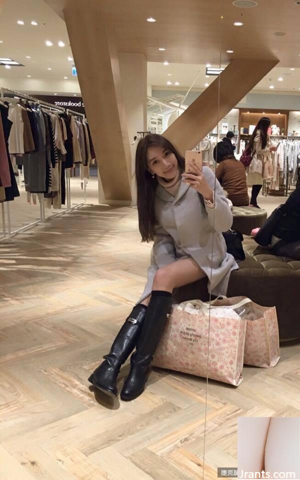 Cô gái xinh đẹp đến từ mương sâu có bộ ngực to và đẹp (54P) - Ảnh 17