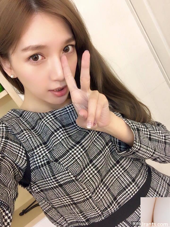 Cô gái xinh đẹp đến từ mương sâu có bộ ngực to và đẹp (54P) - Ảnh 23