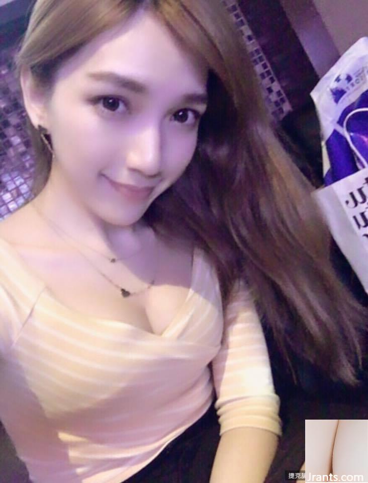 Cô gái xinh đẹp đến từ mương sâu có bộ ngực to và đẹp (54P) - Ảnh 26