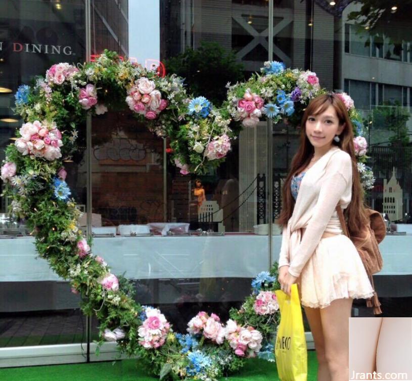 Cô gái xinh đẹp đến từ mương sâu có bộ ngực to và đẹp (54P) - Ảnh 29