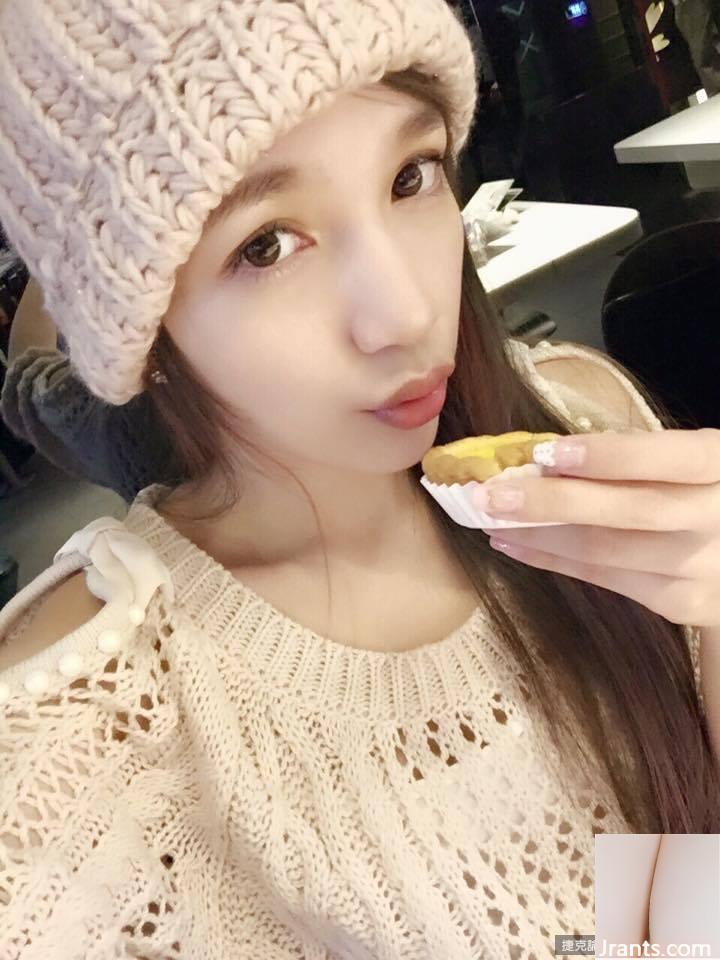 Cô gái xinh đẹp đến từ mương sâu có bộ ngực to và đẹp (54P) - Ảnh 35