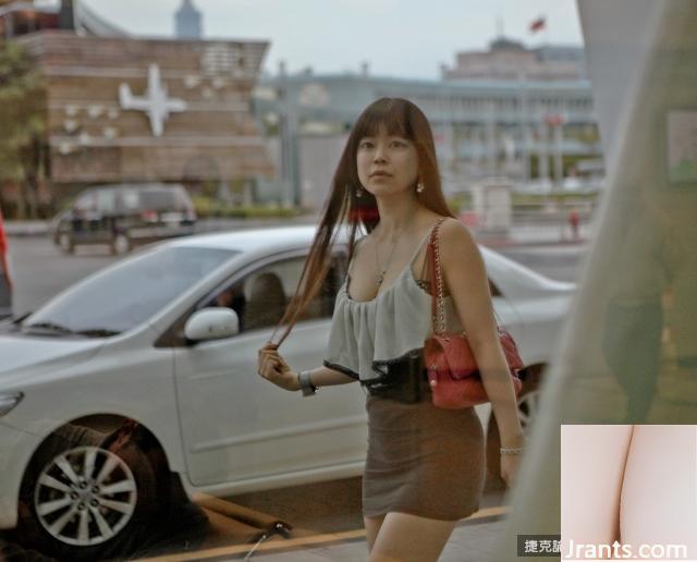 Cô gái H-cup tự nhận là người thích phô trương ~ Yury Shibuya ~ đang chơi bass nửa chừng thì bất ngờ đưa tay vào ngực Qiao (38P) - Ảnh 12