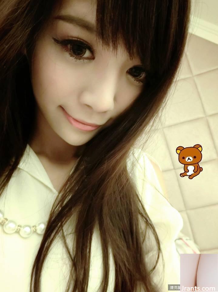 Cô gái tốt nghiệp trường trung học dạy nghề 32D Zhuang Jing ~ Rui Rui (Alice Lee) ~ vừa đứng dậy và chụp ảnh tự sướng với cặp kính trên cơ thể khoét sâu khoe bóng nóng bỏng (51P) - Ảnh 9