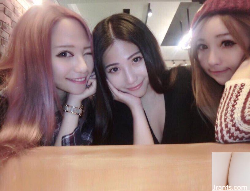 Hot girl nghiệp dư Sunshine ~ Xu Weiwei ~ Ảnh selfie khoét sâu gợi cảm trong công viên được bạn bè khen là dữ dằn (33P). - Ảnh 13