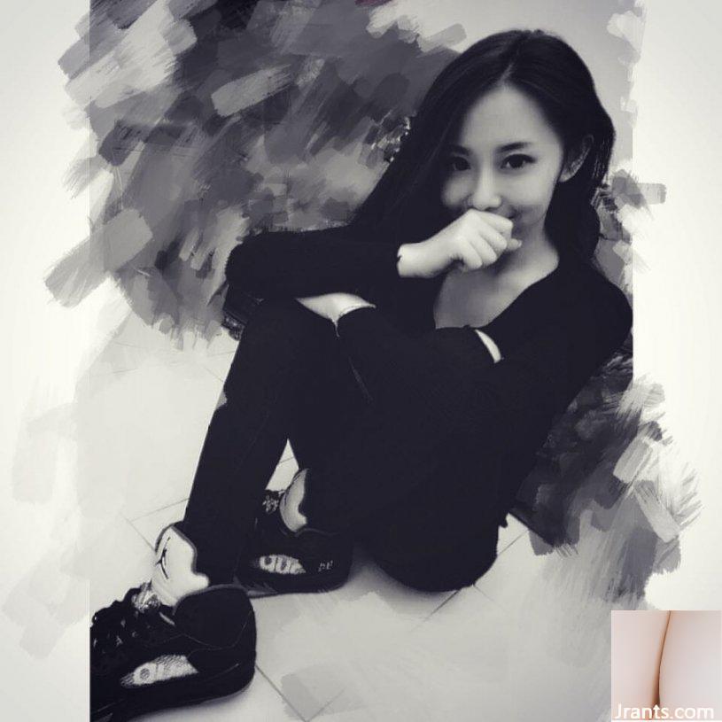 Cô chủ cửa hàng giày xinh đẹp có đôi mắt điện quyến rũ ~ Liao Ting ~ ngọt ngào ăn đậu đá và chụp ảnh trước ống kính, hiếm khi khoe vẻ gợi cảm của mình (60P - Ảnh 27