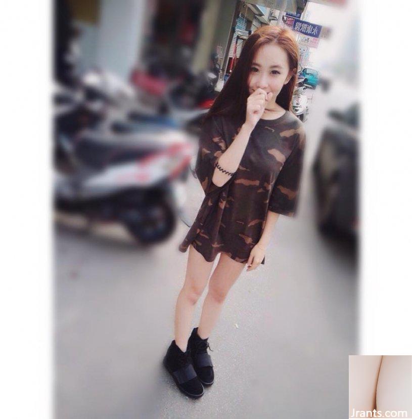 Cô chủ cửa hàng giày xinh đẹp có đôi mắt điện quyến rũ ~ Liao Ting ~ ngọt ngào ăn đậu đá và chụp ảnh trước ống kính, hiếm khi khoe vẻ gợi cảm của mình (60P - Ảnh 52