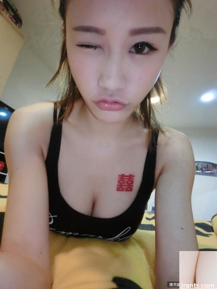 Hot girl Lara Fan chụp ảnh selfie khỏa thân trong phòng tắm (15P) - Ảnh 3