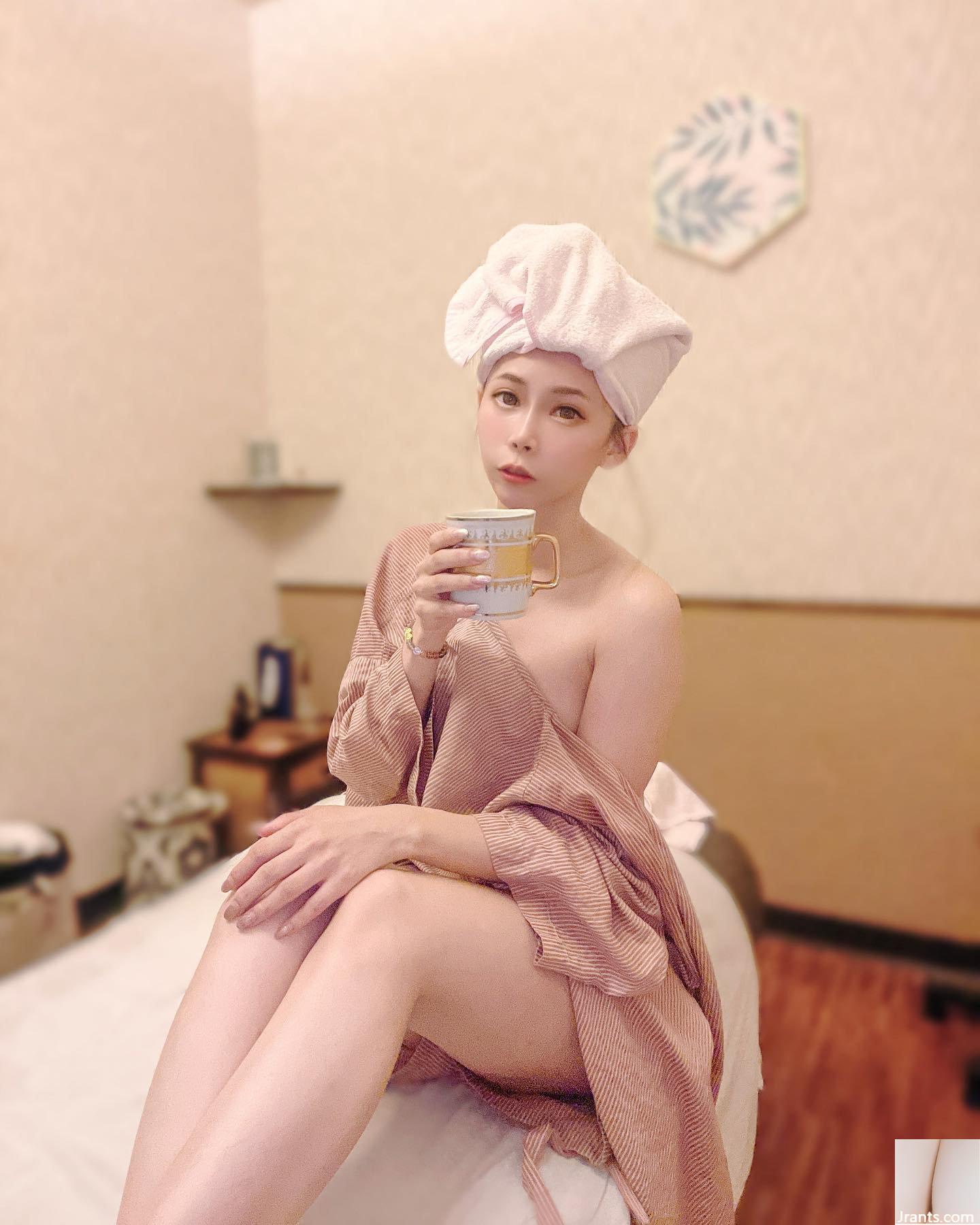 Thân hình gợi cảm “Pi Bao”, vũ công có làn da trắng và đôi chân đẹp khiến khán giả thích thú với hình thể gợi cảm (11P) - Ảnh 3