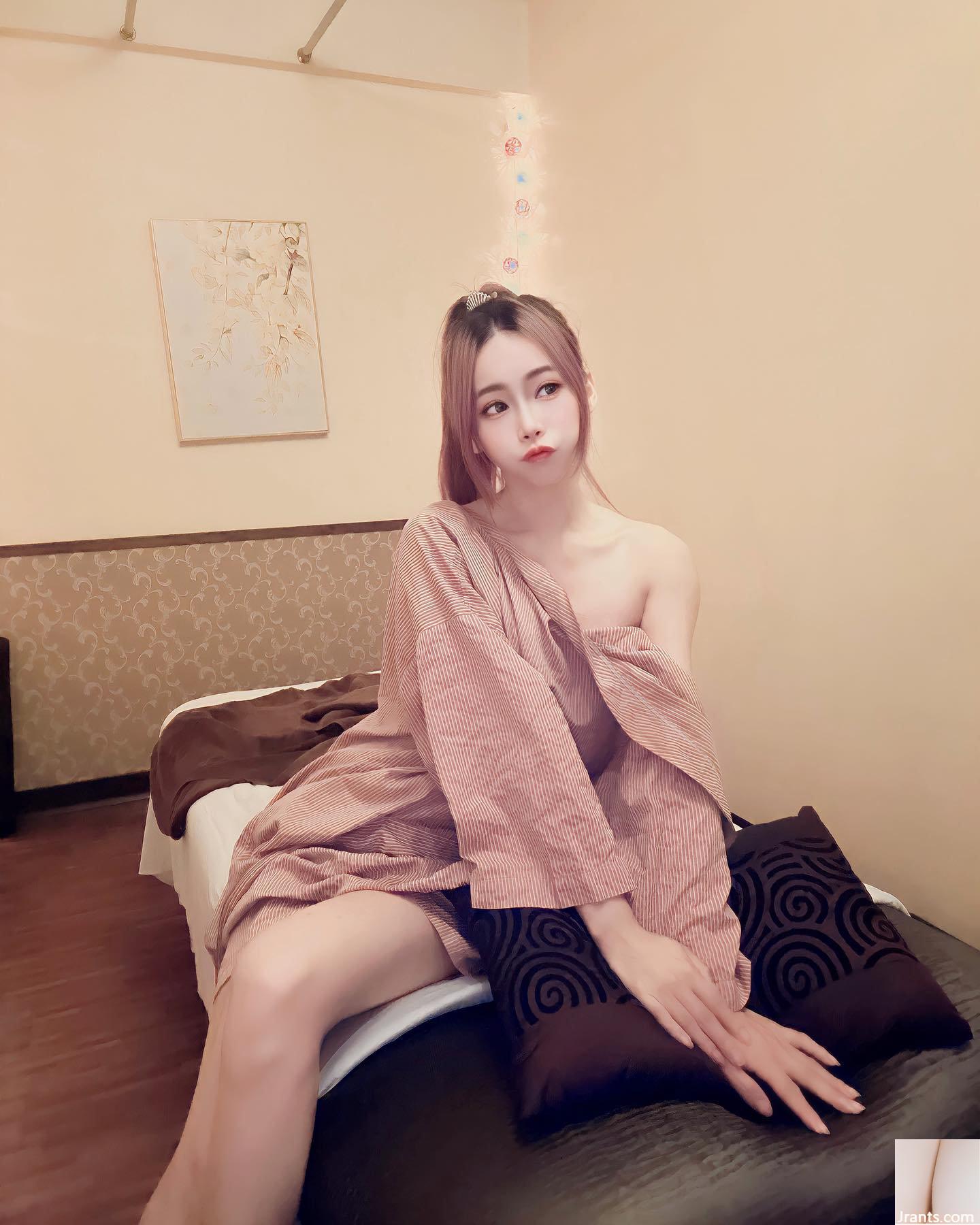 Thân hình gợi cảm “Pi Bao”, vũ công có làn da trắng và đôi chân đẹp khiến khán giả thích thú với hình thể gợi cảm (11P) - Ảnh 4