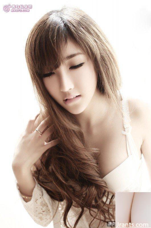 Vẻ đẹp gợi cảm với bộ ngực chữ E ~ Yaya (18P) - Ảnh 13