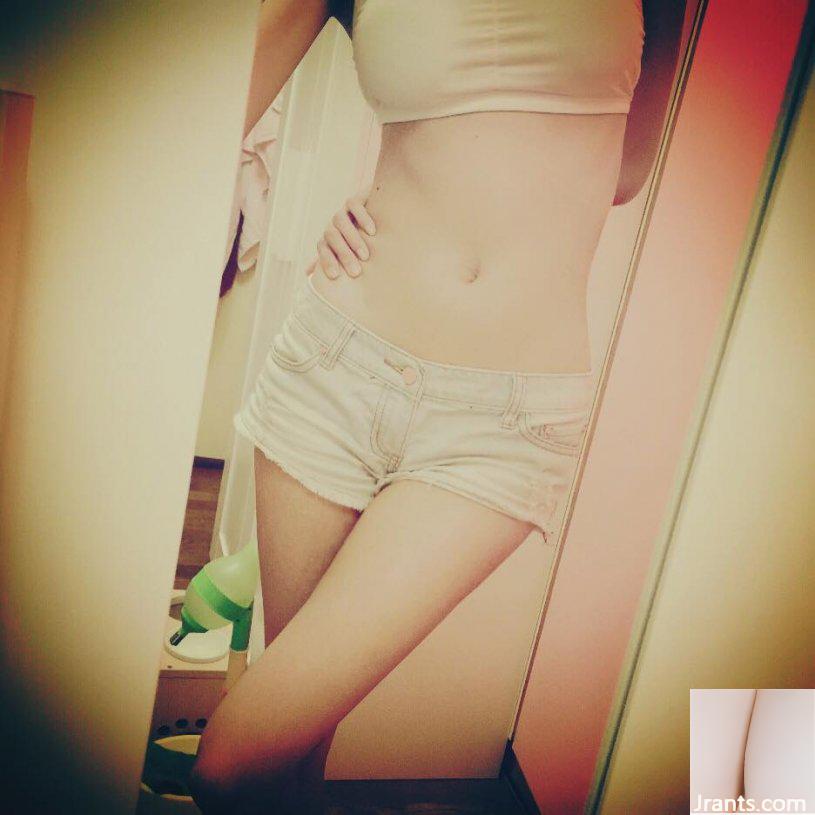 Người yêu chân dài ~ Jin Yunqiao (Jingjing) ~ Chiếc váy gợi cảm khoe đường cong thon thả (45P) - Ảnh 22