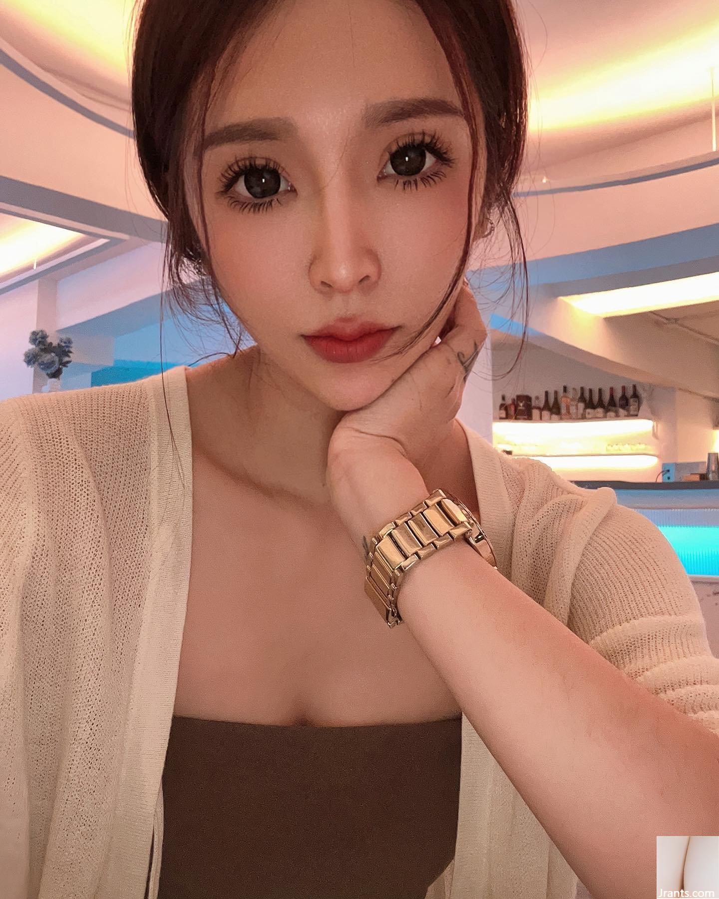 Người đẹp lai “Ruan Zhen N a na” có gương mặt lạnh lùng pha chút gợi cảm (15P) - Ảnh 14