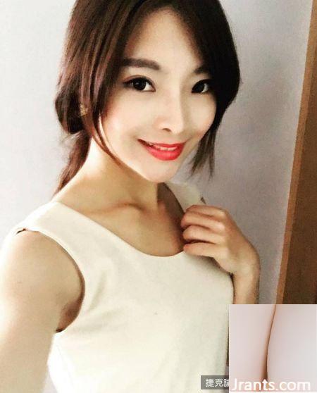 Bông hoa ngọt ngào trong triển lãm Shi Xiaojuner bất ngờ hóa ra là giáo viên thể dục (25P) - Ảnh 11