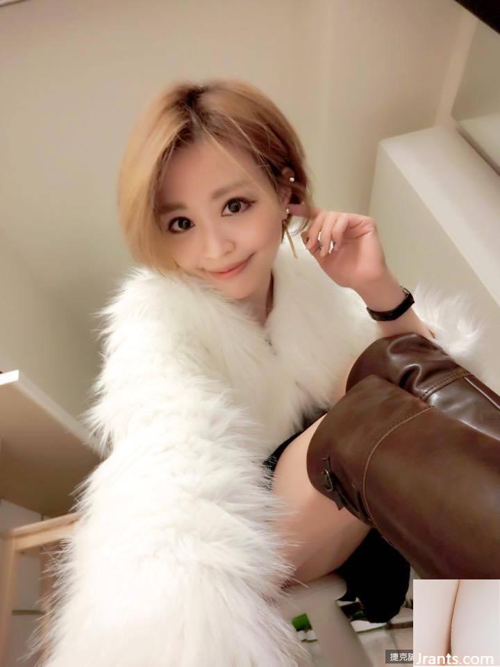 Cô gái ngực đẹp Lucy Ni Qianling chụp ảnh tự sướng và để lộ cả hai bên ngực trong giấc mơ ngông cuồng nhất (36P) - Ảnh 21