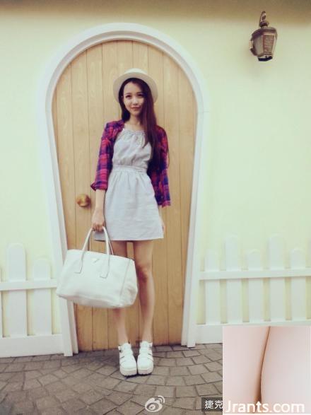 Người mẫu nhỏ nhắn với khí chất tươi tắn ~ Huang Yilin B (81P) - Ảnh 39