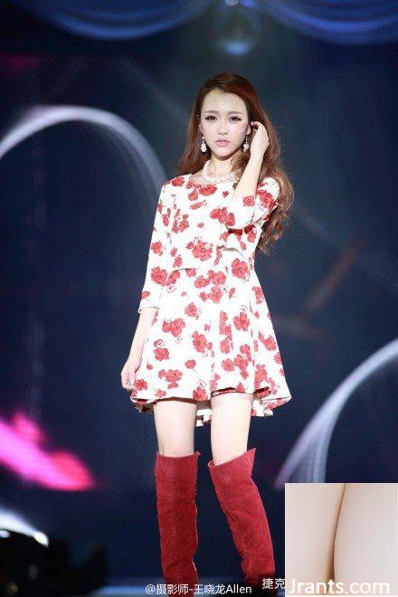 Người mẫu nhỏ nhắn với khí chất tươi tắn ~ Huang Yilin B (81P) - Ảnh 70