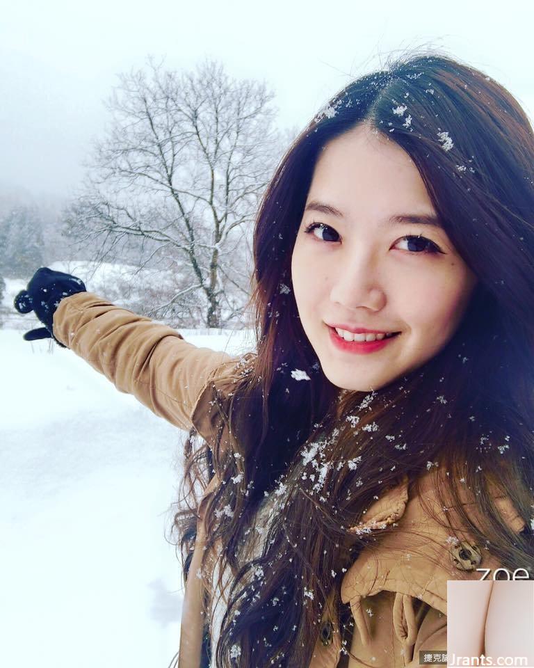 Nữ tiếp viên xinh đẹp của China Airlines ~Zoe Wang~ trông thật bắt mắt trong bộ bikini với những đường cong thon thả (49P) - Ảnh 13