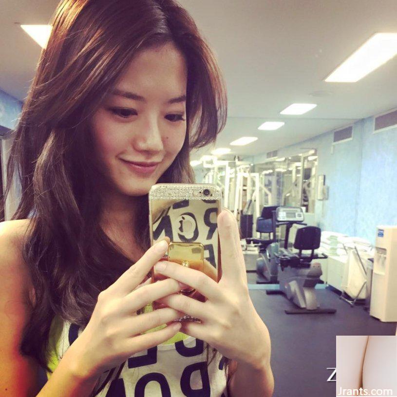 Nữ tiếp viên xinh đẹp của China Airlines ~Zoe Wang~ trông thật bắt mắt trong bộ bikini với những đường cong thon thả (49P) - Ảnh 34