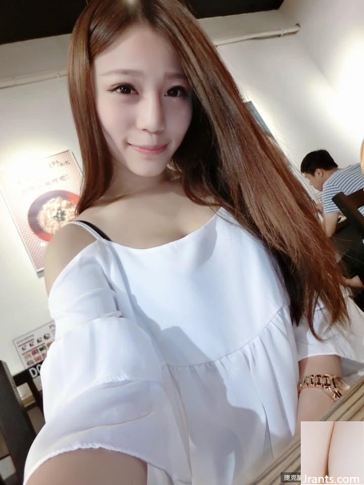 32C có chất liệu~Lai Bibi là một cô gái xinh đẹp mặc bikini~Lai Bibi(44P) - Ảnh 19