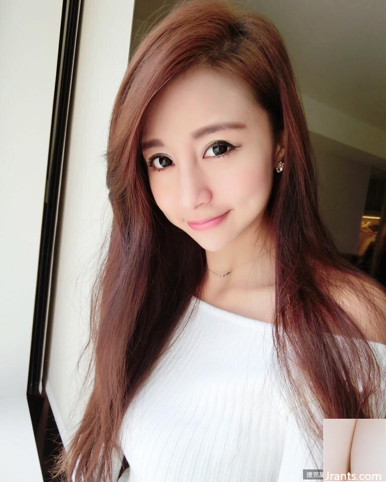 Nữ tiếp viên của Tiger Airways với đôi chân trắng ngần và khuôn mặt ngọt ngào ~ Rita Kao(Gao Yuwen)~ (53P) - Ảnh 11