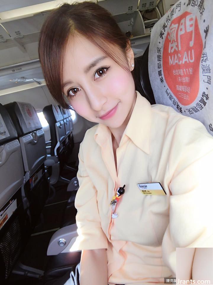 Nữ tiếp viên của Tiger Airways với đôi chân trắng ngần và khuôn mặt ngọt ngào ~ Rita Kao(Gao Yuwen)~ (53P) - Ảnh 29