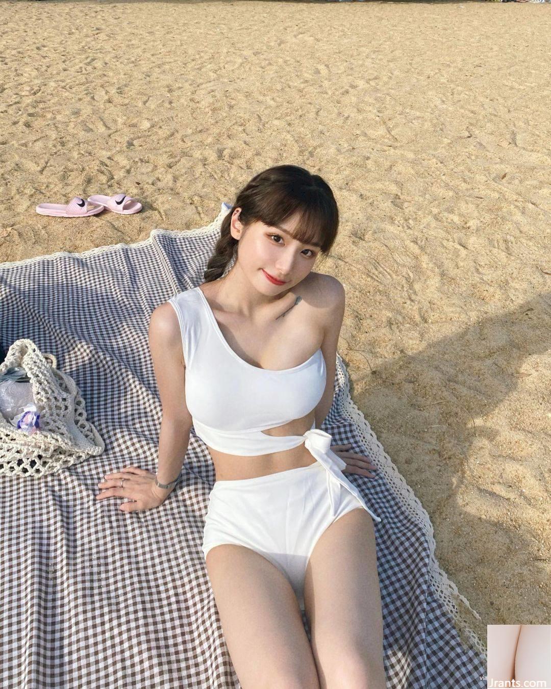 Cô gái xinh đẹp “christykon” đến từ Hong Kong ngọt ngào và dễ thương, với sự dễ thương của cô gái nhà bên và những đường cong cơ thể đều bắt mắt. - Ảnh 16