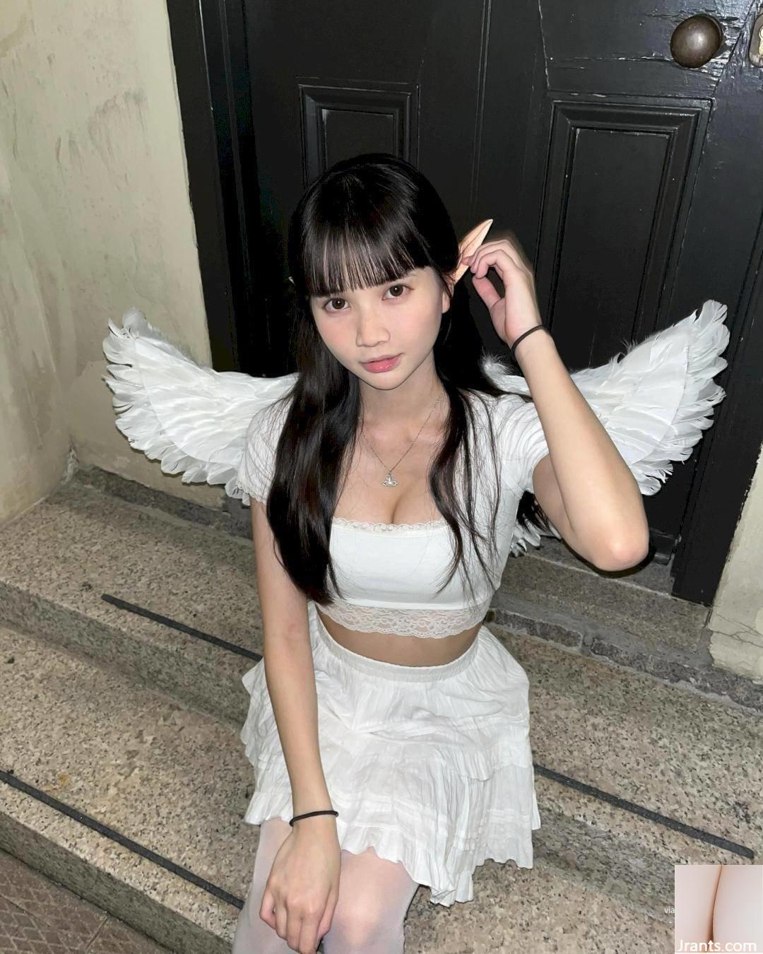 Zoe Yeung, cô gái xinh đẹp đến từ Hong Kong, có khuôn mặt ngọt ngào, dễ thương và dáng người dữ tợn - Ảnh 3