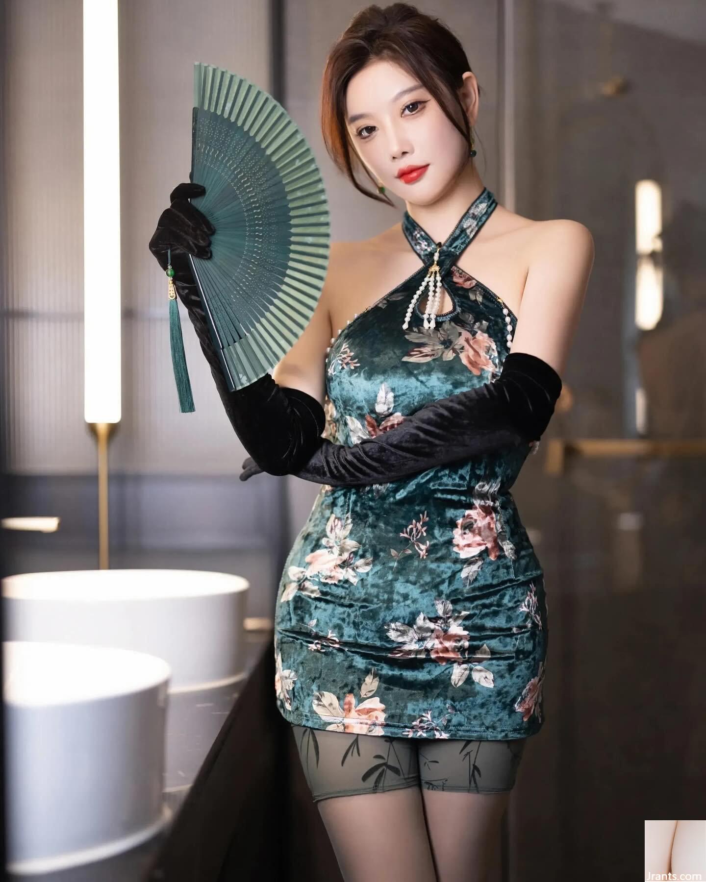 Vóc người đẹp toát lên vẻ quyến rũ “yangcc1126”, bộ ngực trắng nõn nõn nà không chịu nổi (23P)