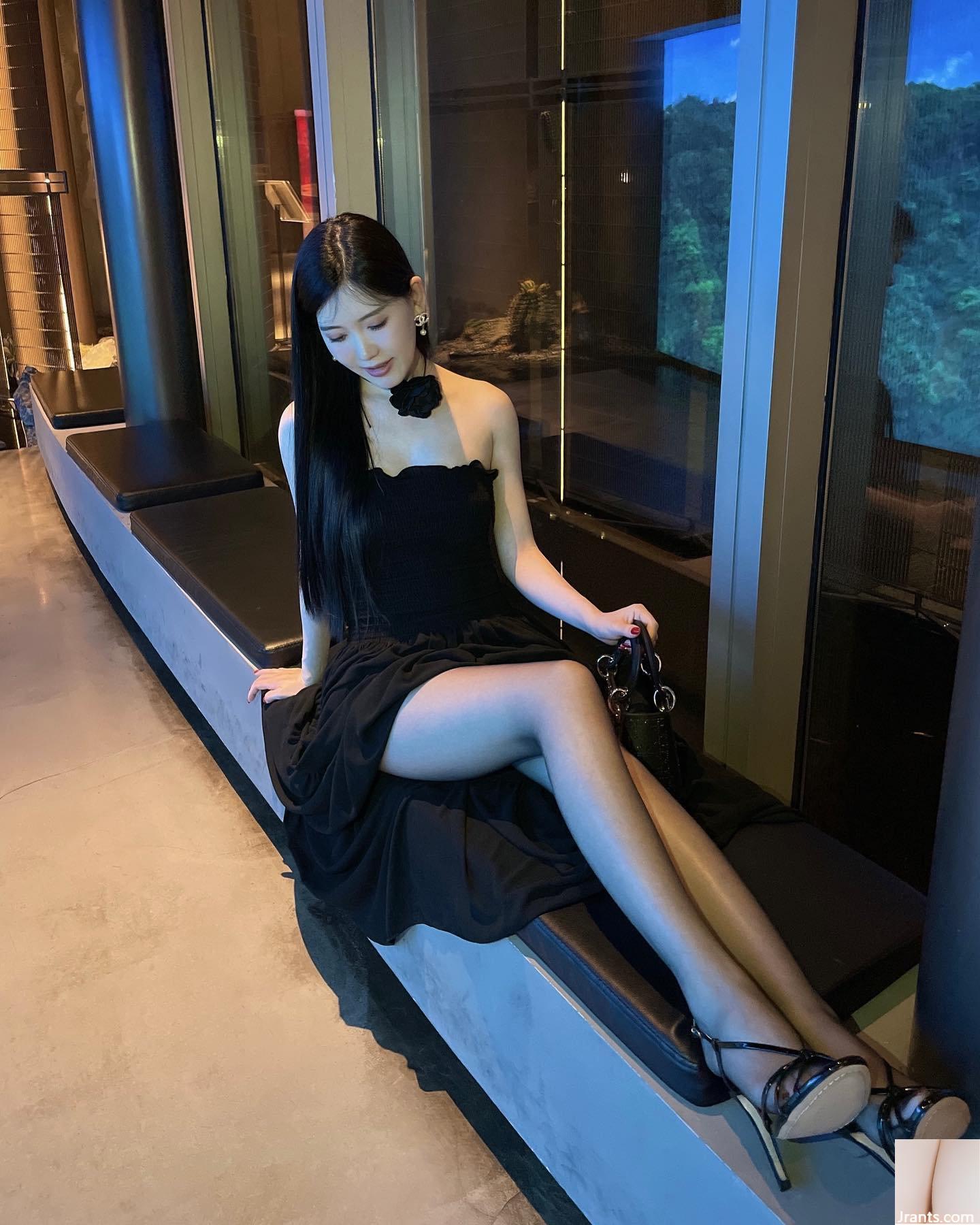 Cô em gái khí chất “Chloe Feifei” có bộ ngực căng tròn và xinh đẹp khiến cư dân mạng phải kinh ngạc và tràn ngập cảm giác yêu thích (20P) - Ảnh 11