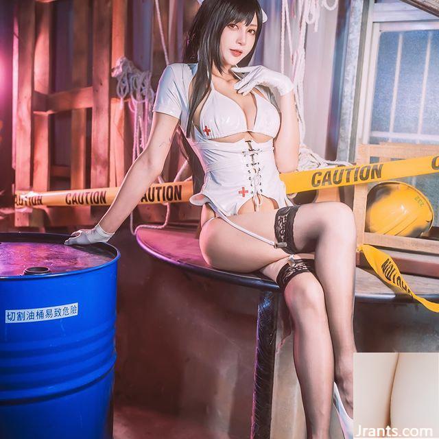 Em gái khát nước “Allison Mi Meng” Cos nữ anh hùng ngực khủng (13P) - Ảnh 7