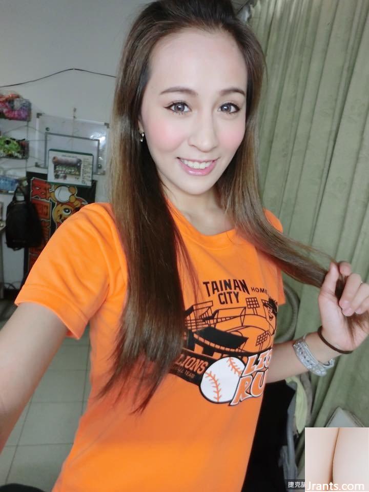 Người đẹp lai Đài Loan và Thái Lan ~ Julie Xinyi ~ tham gia cùng Uni Girls và chụp những bức ảnh đẹp dưới nắng trong bộ bikini (28P) - Ảnh 22