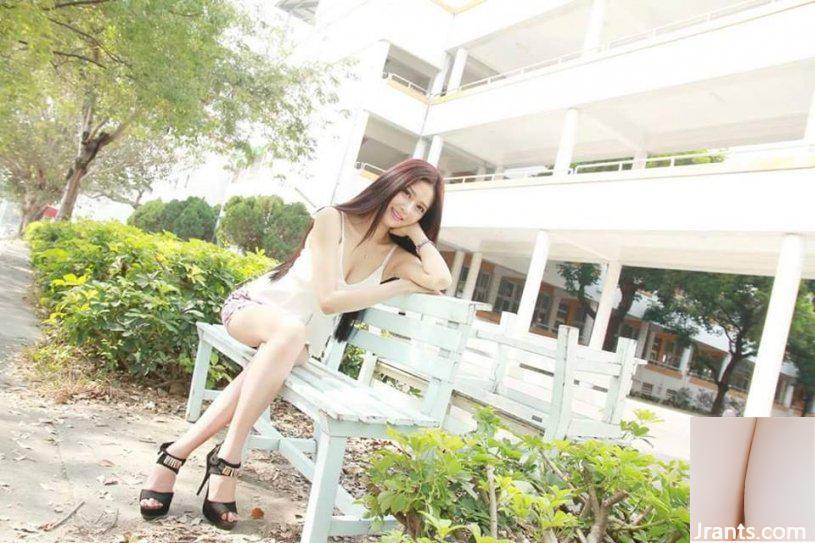 Ngực 32D, ngực và chân đẹp Tiancai ~ Xu Huiling ~ Ảnh selfie cắt thấp trên xe với đường sự nghiệp dài bắt mắt (50P+Facebook) (57P) - Ảnh 12