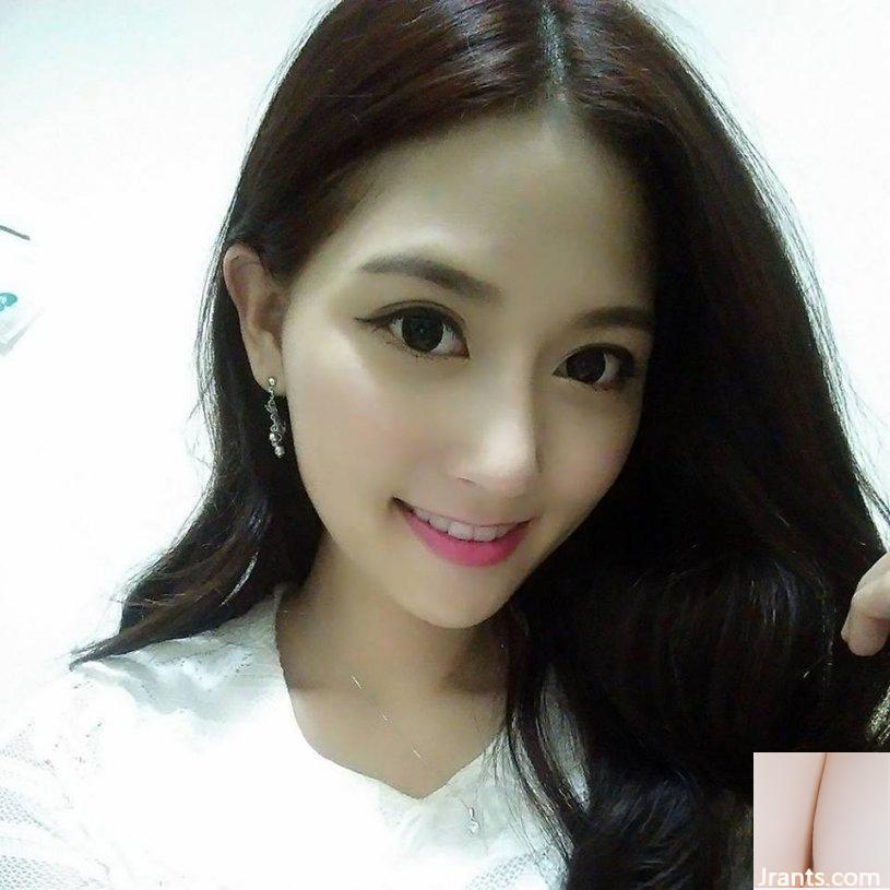 Ngực 32D, ngực và chân đẹp Tiancai ~ Xu Huiling ~ Ảnh selfie cắt thấp trên xe với đường sự nghiệp dài bắt mắt (50P+Facebook) (57P) - Ảnh 24