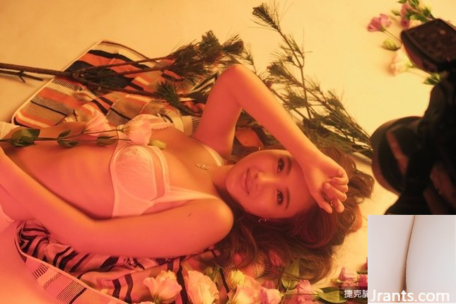 Shao Shao Sunshine Little Woman (GQ) (28P) - Ảnh 12