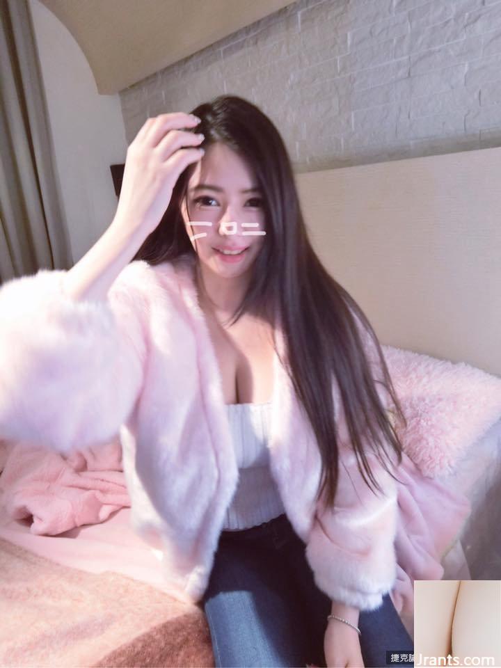 Bà chủ G-cup ~ Liu Liuning ~ selfie bikini đỏ nóng bỏng với vòng nâng tập trung và bộ ngực đẹp quá đầy đặn (69P) - Ảnh 29