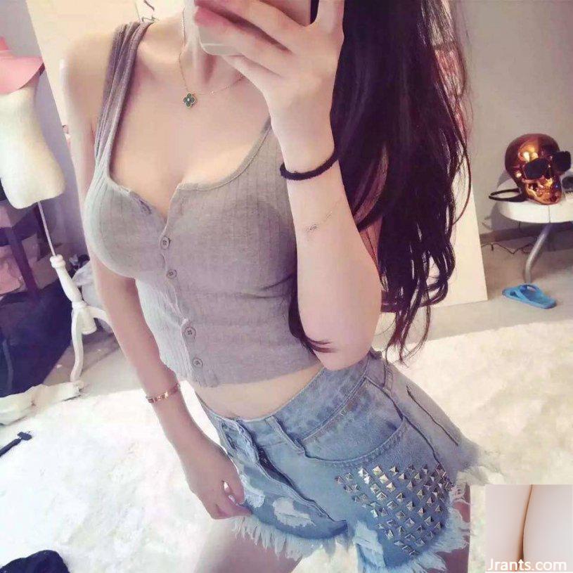 Bà chủ G-cup ~ Liu Liuning ~ selfie bikini đỏ nóng bỏng với vòng nâng tập trung và bộ ngực đẹp quá đầy đặn (69P) - Ảnh 62