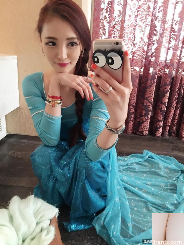 Cô gái gợi cảm với cúp D và đôi mắt điện ~Sanny Wang ~ chụp ảnh tự sướng trong hộp đêm mặc áo khoác và bạn có thể nhìn thấy một con mương sâu ở giữa (26P) - Ảnh 8