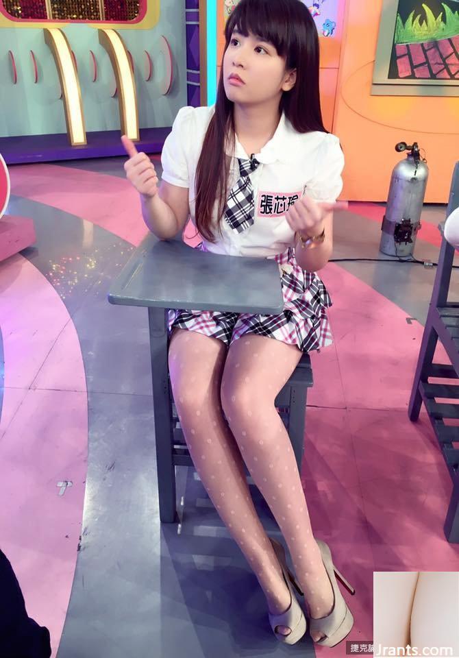 Vú E bung ra khỏi áo trắng! ~Xiao Xiaoyu~ Nam bán cầu vô tình lộ ra trong khe hở của nút (24P) - Ảnh 4