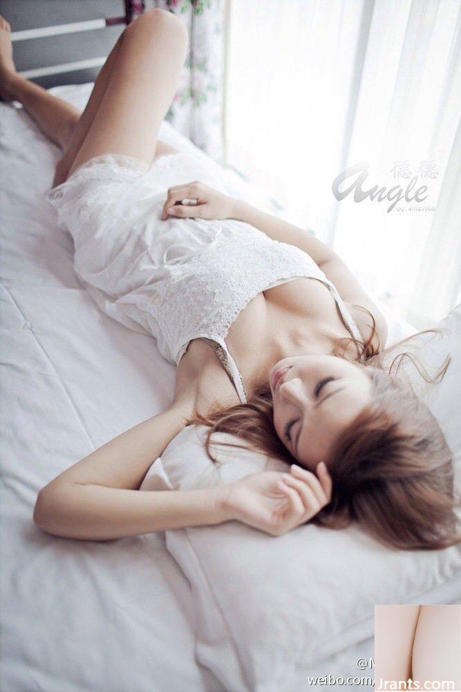 Với dáng người kiêu hãnh ~ Hu Qiqi B (48P) - Ảnh 42