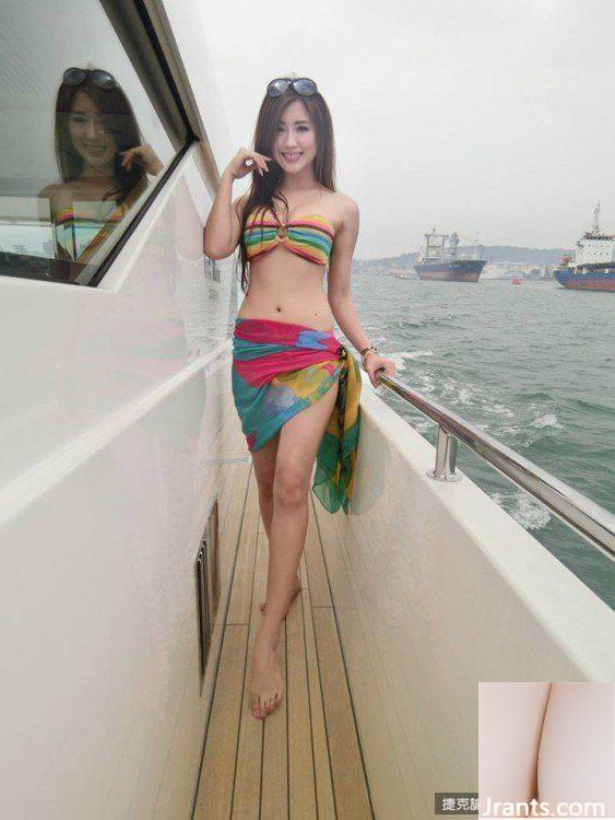 ) Hot girl ngực đẹp 32D Madou ~ Stella Stella ~ selfie nóng bỏng tại triển lãm máy móc hạng nặng với thân trên bán khỏa thân trong gương (48P) - Ảnh 7
