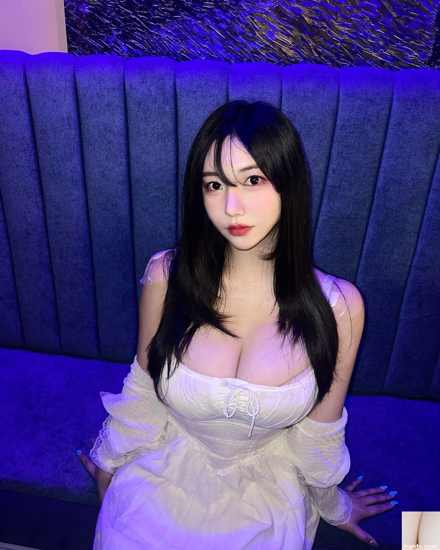 Nữ thần tóc đen nóng nảy “honey___vivi” có dáng người độc đoán có thể thấy qua bộ bikini siêu màu (16P) - Ảnh 4