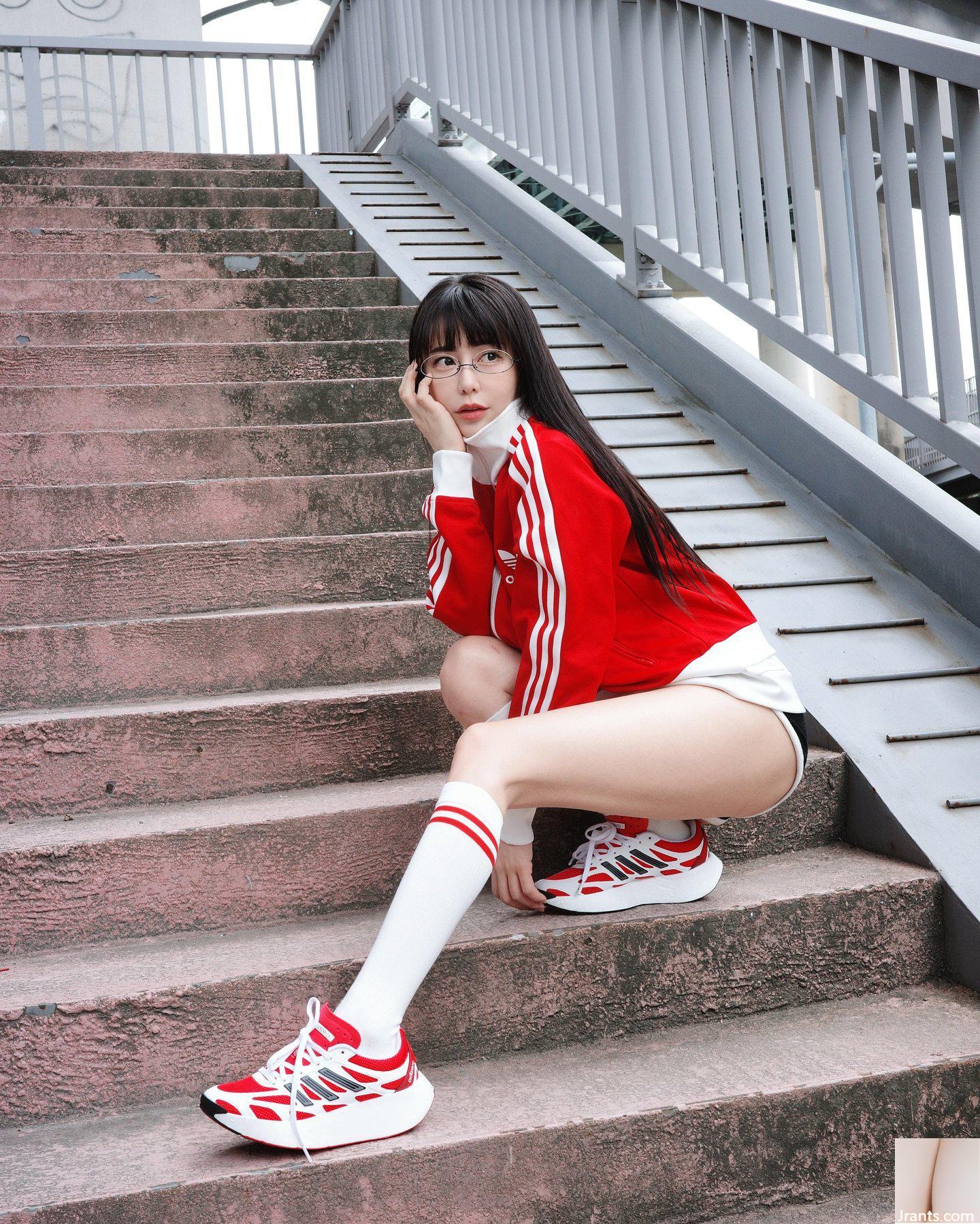 “Zi Zi” là cô nàng hoạt náo viên siêu dễ thương với đôi chân dài lấp đầy màn ảnh (13P) - Ảnh 6