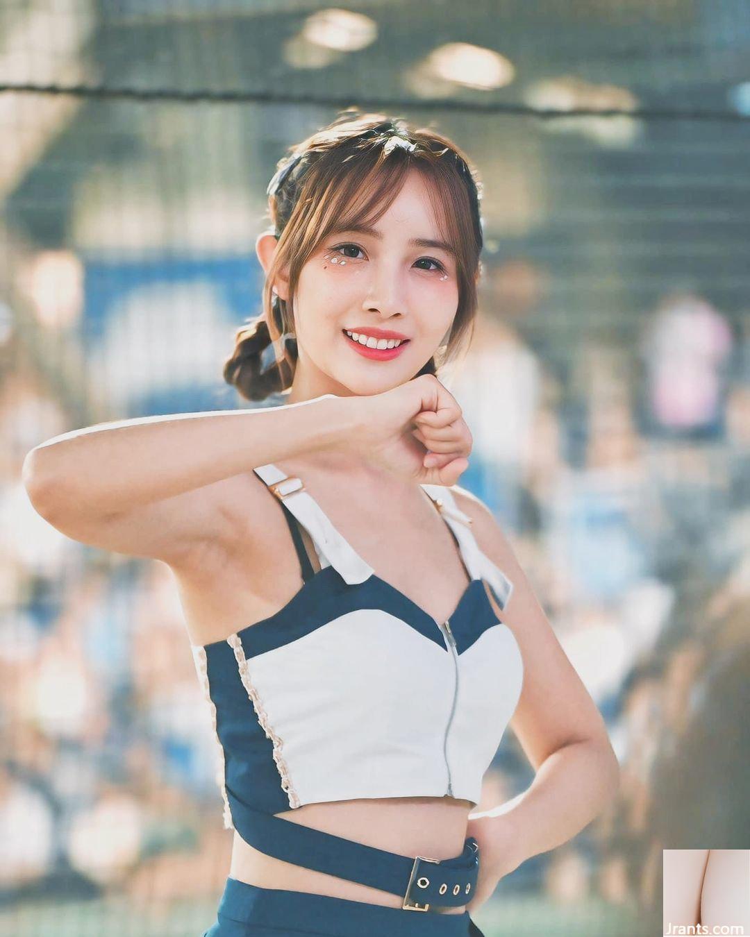 Cô gái xinh đẹp “Zhen Zhen” ẩn dưới lớp áo một sức mạnh sóng gió và quyến rũ (10P) - Ảnh 2