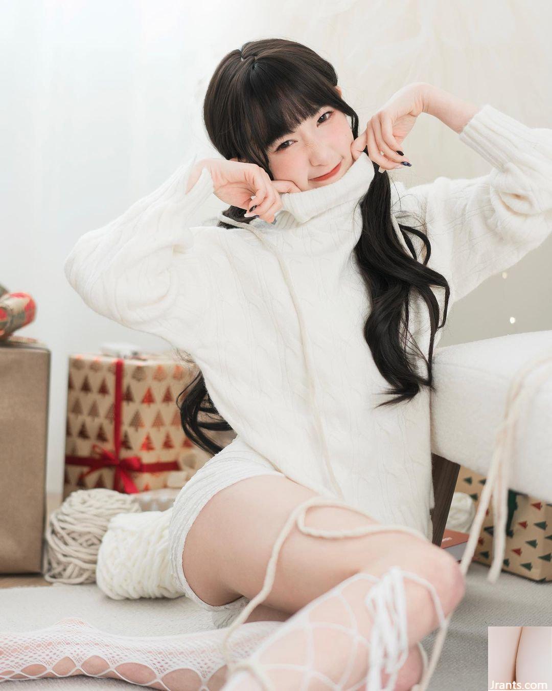 Vẻ ngoài ngọt ngào của “Kế Tử” khiến người ta say đắm, để lộ đường cong cơ thể mãn nhãn (10P - Ảnh 10