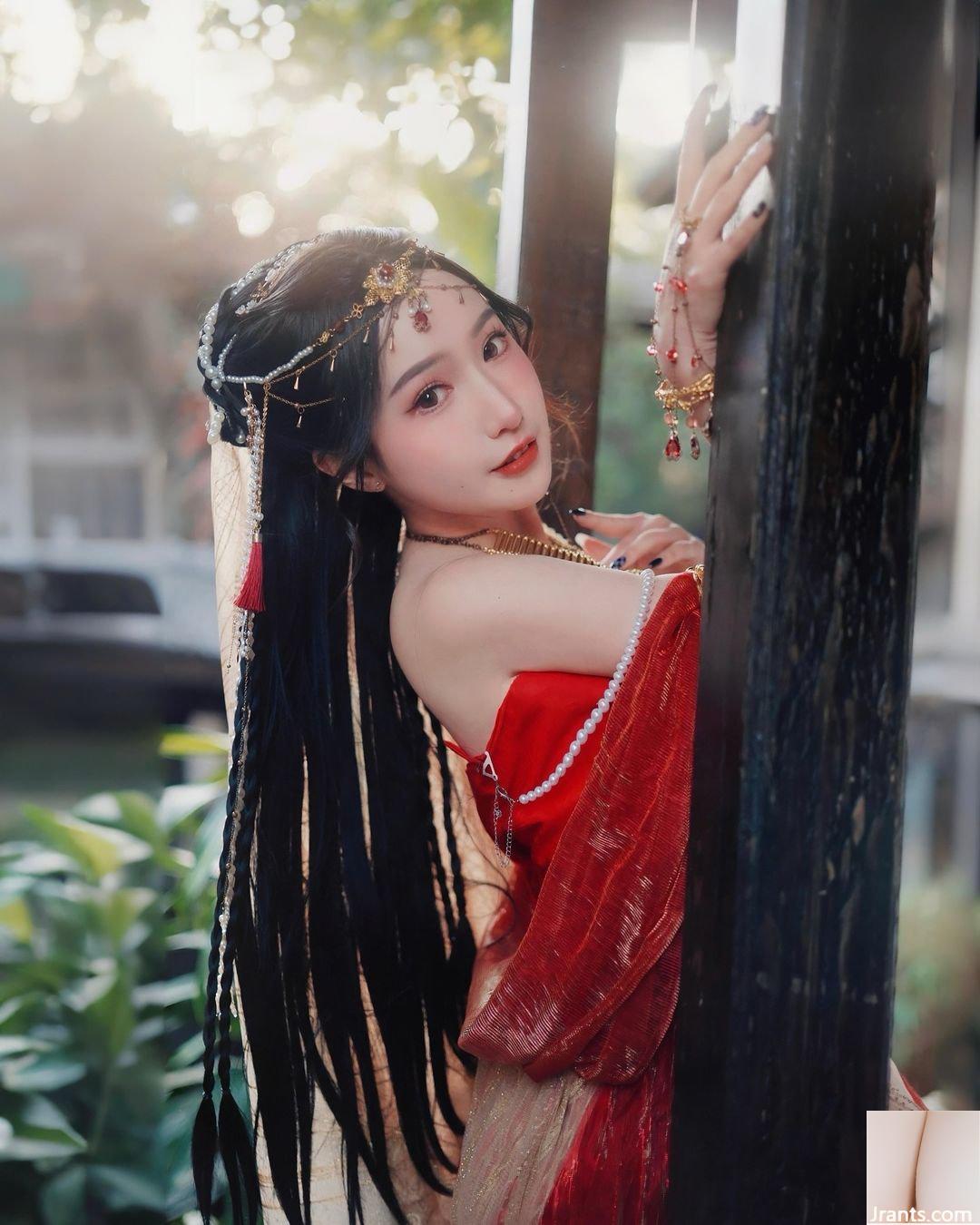 Vẻ ngoài ngọt ngào của “Kế Tử” khiến người ta say đắm, để lộ đường cong cơ thể mãn nhãn (10P - Ảnh 8