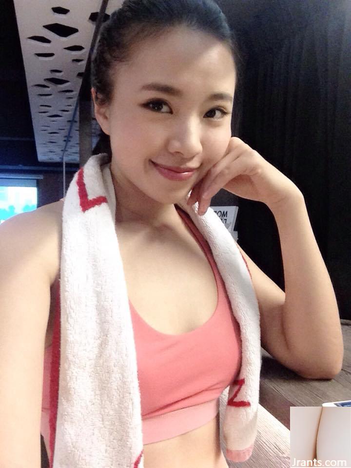 Hot girl 34D siêu gợi cảm với cặp mông săn chắc ~Cai Yunjie~ (96P)