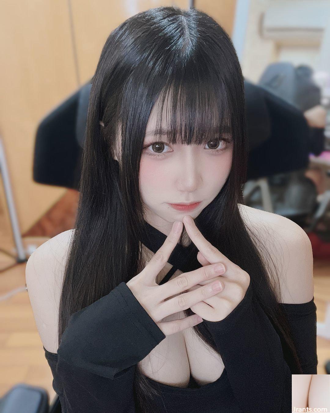 Hot girl dẫn chương trình trực tiếp “Dưa hấu” sắp lộ ra khỏi ngực khiến dân tình điên cuồng không thể ngăn mùi sữa xộc ra (10P) - Ảnh 6